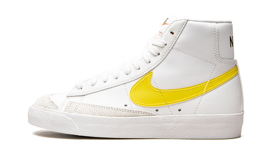 BLAZER MID 77 ESSENTIAL WMNS "Translucent Yellow Swoosh" DJ3050 101