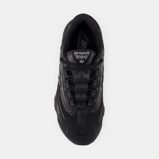 1000 Grade School Running Shoes (Black/Black)