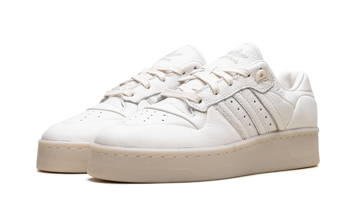 Rivalry "Cloud White" IF7184