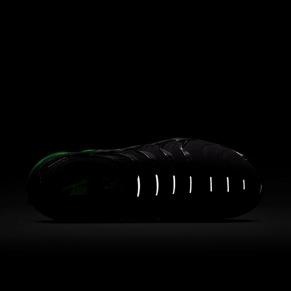 NIKE Air Vapormax Plus Mens Sneakers