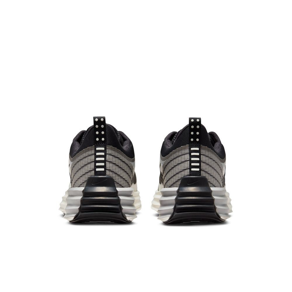 NIKE Lunar Roam Mens Sneakers