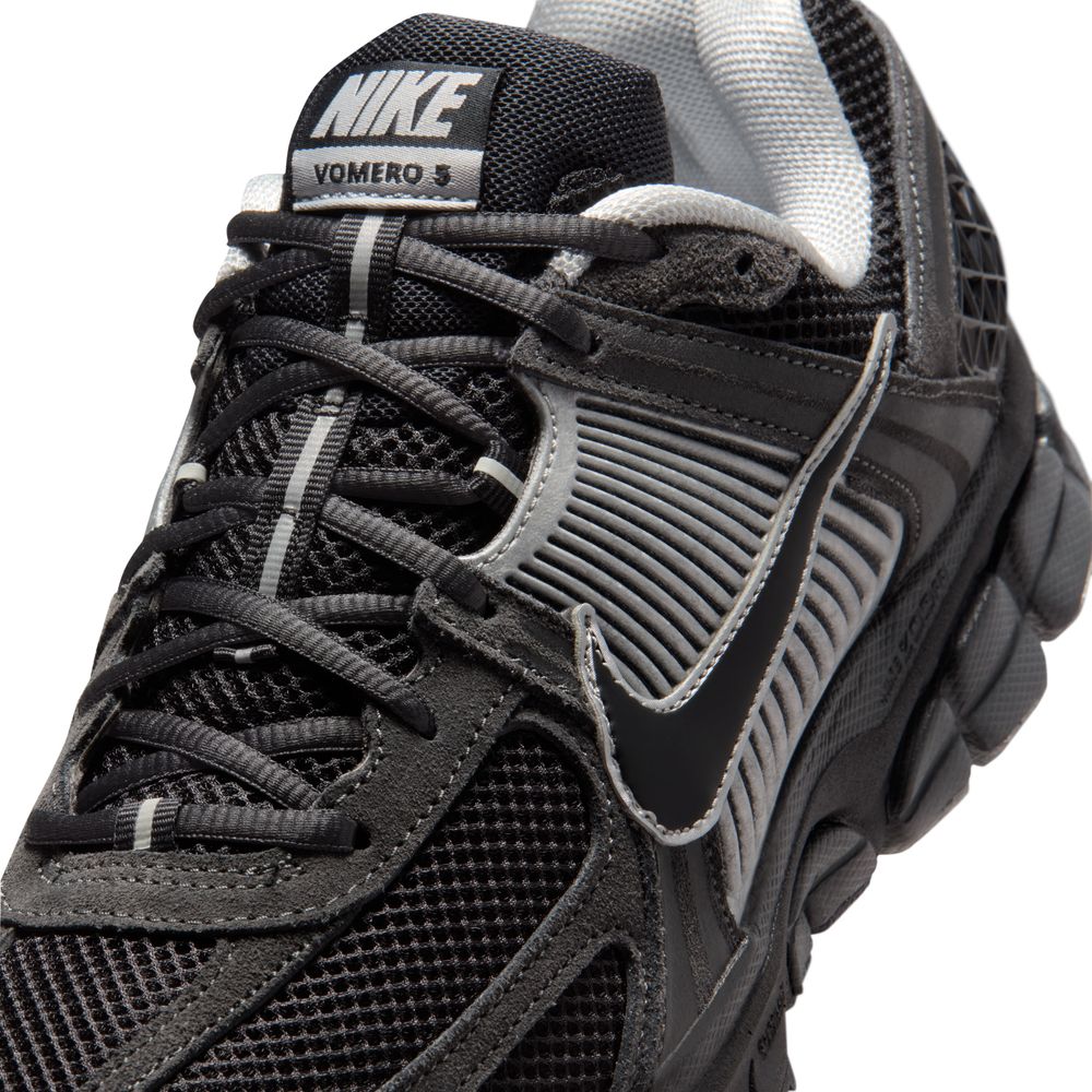 NIKE Zoom Vomero 5 Men's Sneakers