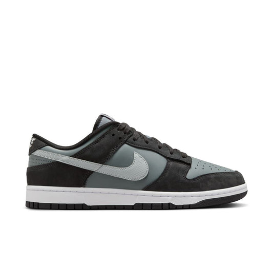 NIKE Dunk Low Mens Sneakers