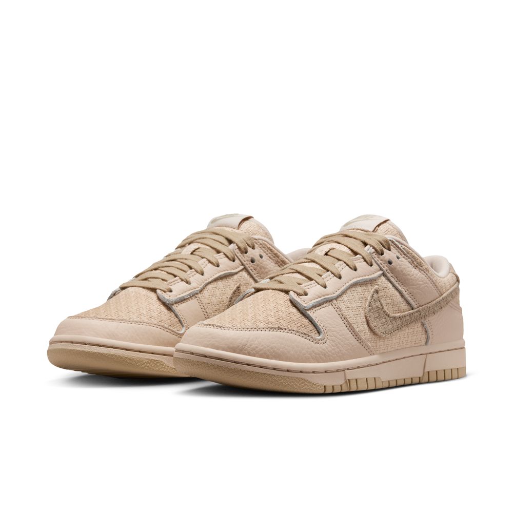 NIKE Dunk Low Womens Sneakers