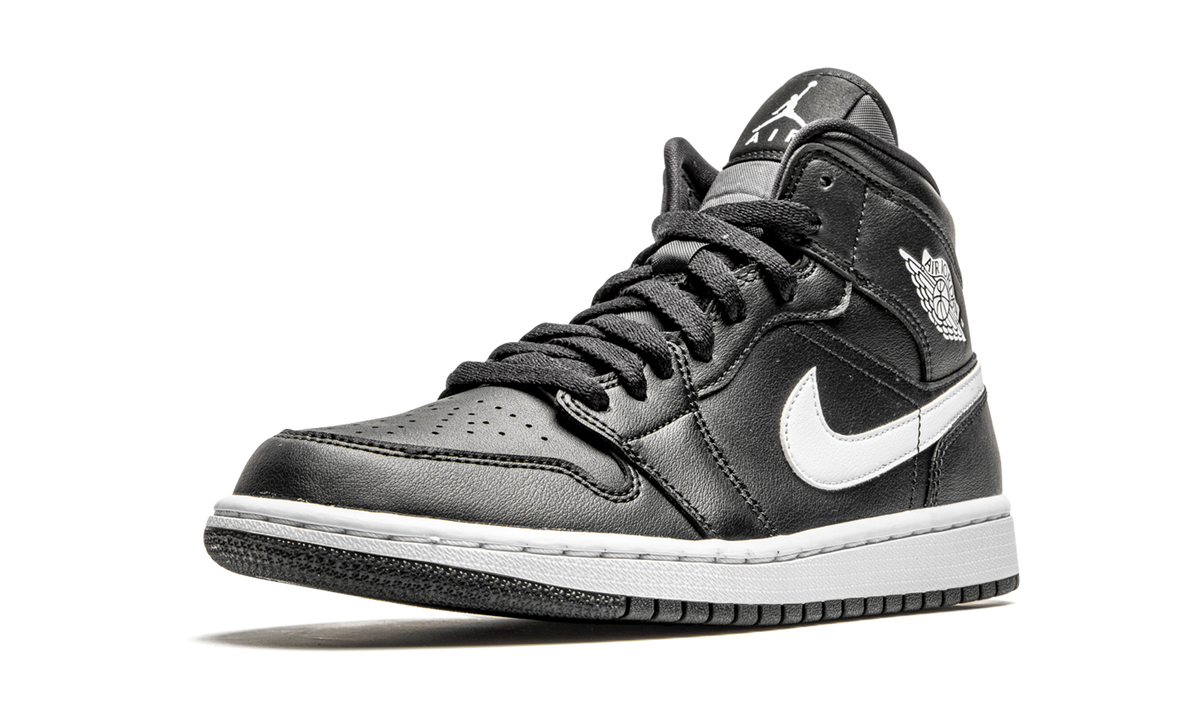 AIR JORDAN 1 MID WMNS "Black / White" BQ6472 011