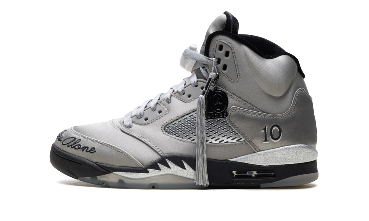 Air Jordan 5 Retro WMNS "Wings (2025)" IO2038 001