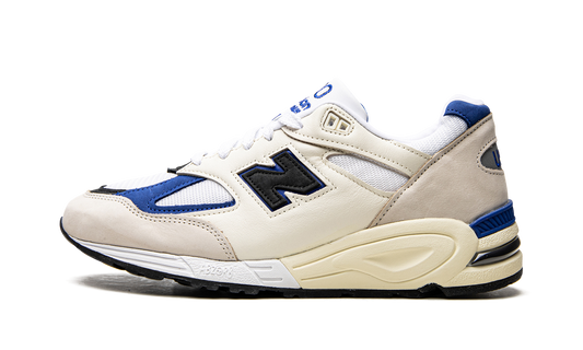 990v2 "Made In USA White/Blue" M990WB2