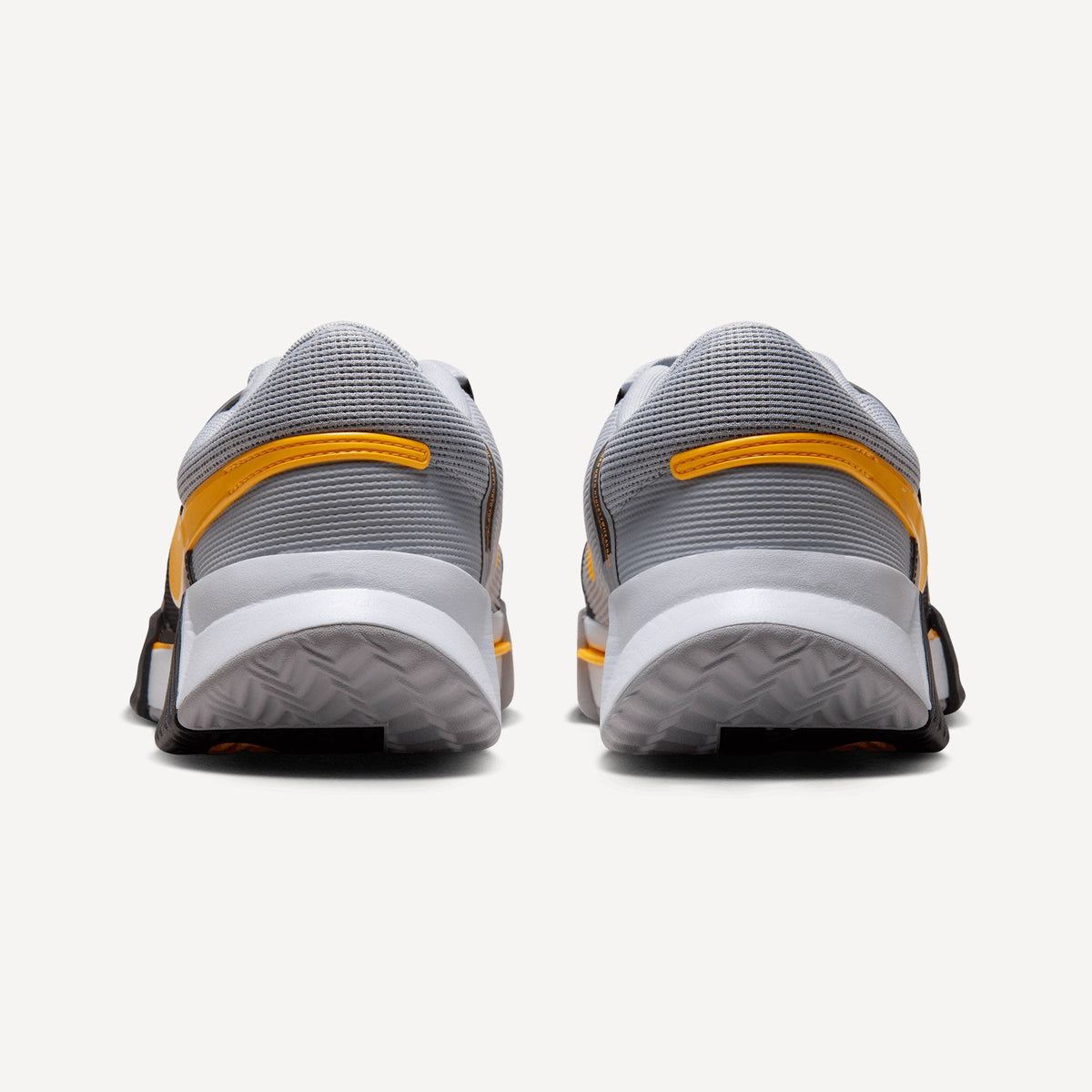 Nike Zoom GP Challenge 1 Men's Clay Court Tennis Shoes