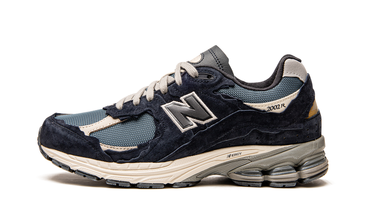 2002R "Protection Pack - Dark Navy" M2002RDF