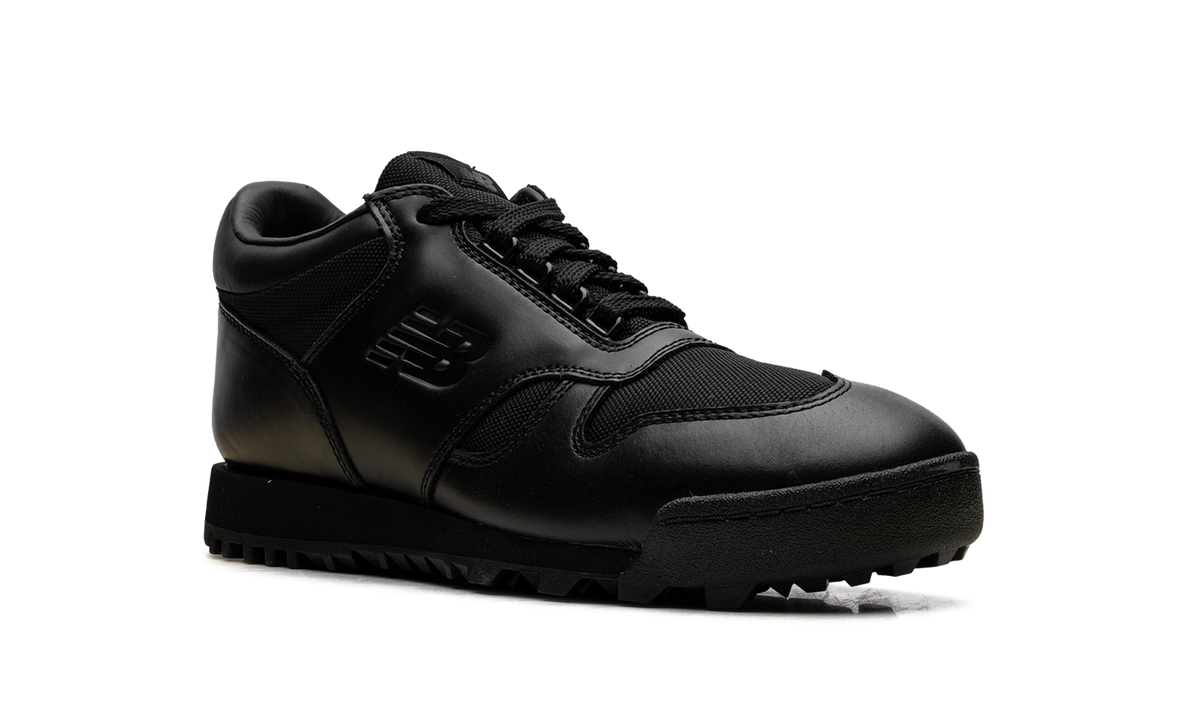 Rainier Low "Triple Black" UALGSBBB